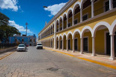 Campeche, Meksika - Ocak 31,2018: tipik koloni Campeche, Meksika sokak. Tarihi müstahkem şehir, Campeche - UNESCO Dünya Miras Listesi.