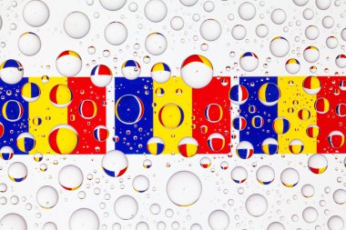 Romanya bayrakları bir cam arkasında yağmur damlaları ile kaplı. 3D çizim