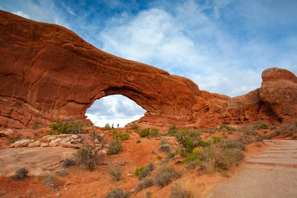 Moab Utah Usa Juli 2013 Turister Arches National Park Moab — Stockfoto