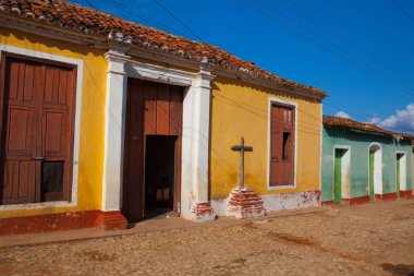 Trinidad, Küba - 29 Ocak 2017: tipik eski sömürge Trinidad, Küba'da sokak. (Unesco Dünya Mirası)