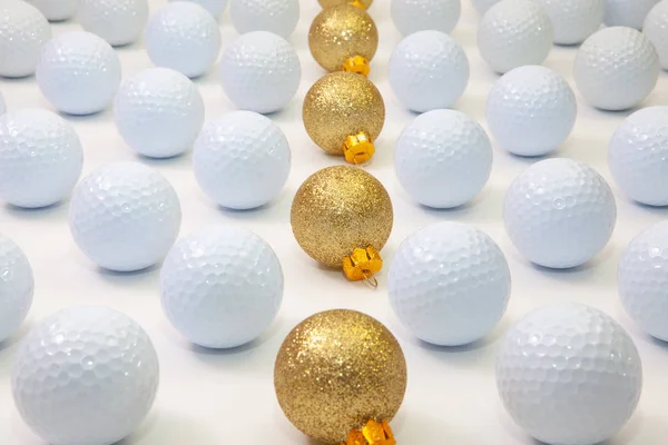 Pattern White Golf Balls Gold Christmas Decoration Table — Stock Photo, Image