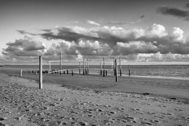 Günbatımı sahilde boş Hjerting, Jutland, Danimarka. Hjerting bir güneybatı Jutland, Danimarka Esbjerg bölge olduğunu