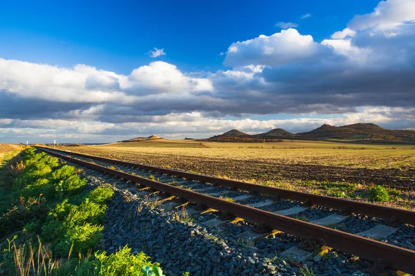 Één Spoor Bij Zonsondergang Centrale Boheemse Hooglanden Tsjechië Spoorlijn Natuur — Stockfoto