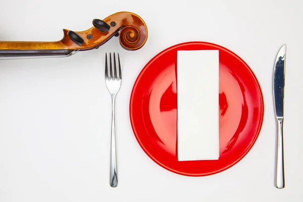 Szimfónia Íze Piros Lapot Régi Hegedű Fehér Fából Készült Asztal — Stock Fotó