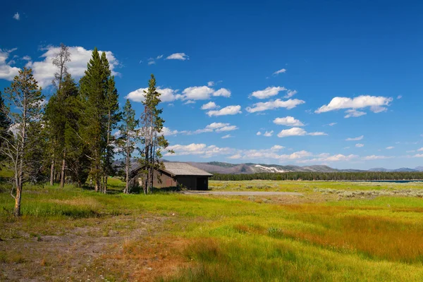 Τοπίο Στο Εθνικό Πάρκο Yellowstone Ουαϊόμινγκ Usa Στο Εθνικό Πάρκο — Φωτογραφία Αρχείου