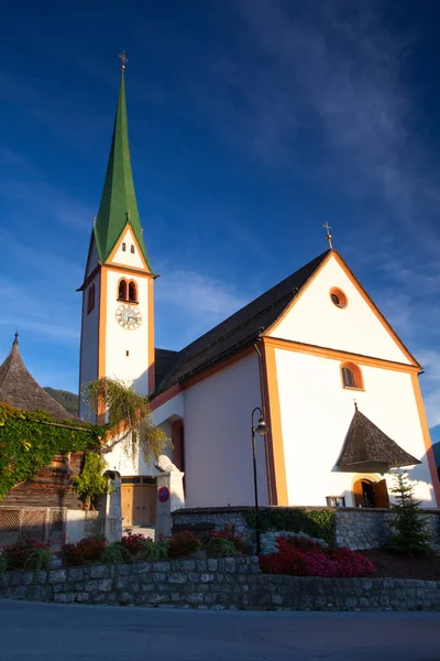 Iglesia Parroquial Oswald Alpbach Austria Iglesia Fue Mencionada Por Primera — Foto de Stock