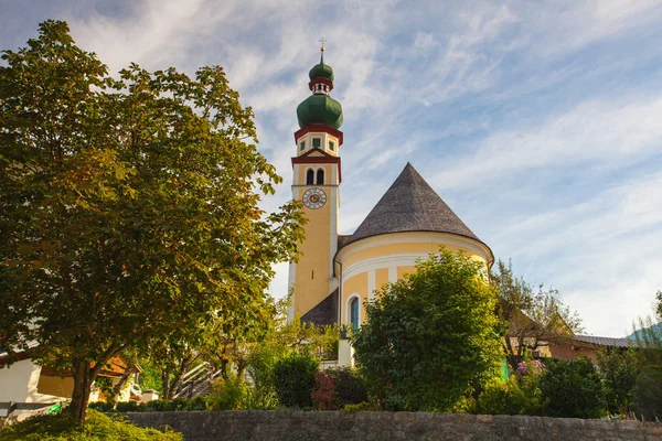 Kościół Parafialny Petrus Reith Alpbachtal Kościół Parafialny Reith Raz Pierwszy — Zdjęcie stockowe