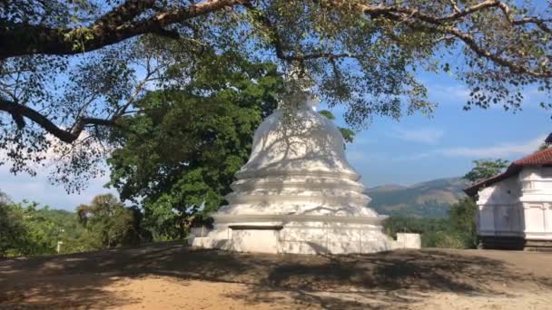 Lankatilaka Een Boeddhistische Tempel Uit 14E Eeuw Het Dorp Hiyarapitiya — Stockvideo