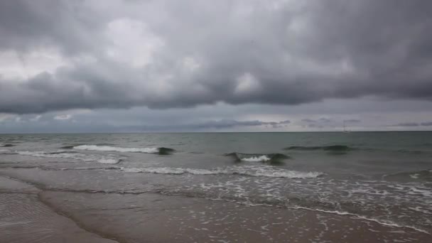 Playa Skagen Después Fuertes Lluvias Dinamarca Lugar Donde Báltico Encuentra — Vídeo de stock