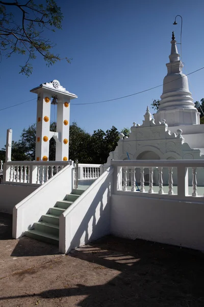 Dowa Raja Maha Viharaya tempel beoordelingen, Sri Lanka. — Stockfoto