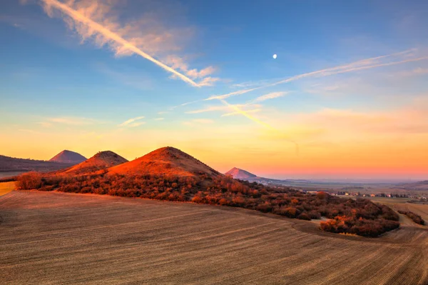 Central Bohemian Highlands, Çek Cumhuriyeti içinde gündoğumu. — Stok fotoğraf