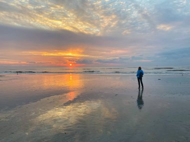 Zandvoort, Amsterd yakınlarında bulunan popüler bir plaj merkezidir.