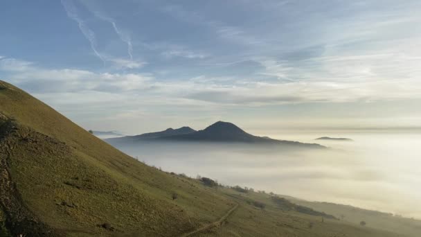 View Rana Hill Misty Morning Central Bohemian Highlands Czech Republic — Stock Video