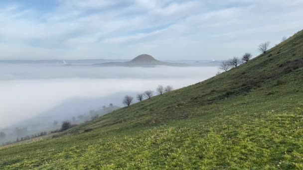 View Rana Hill Misty Morning Central Bohemian Highlands Czech Republic — Stockvideo