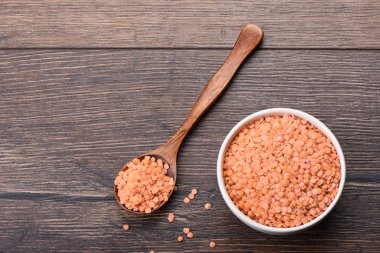 Yüksek protein içerikli Farsça mercimek kırmızı ezilmiş