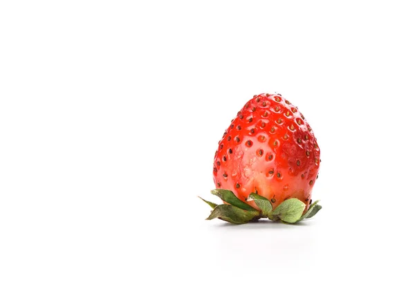Căpșună Proaspătă Izolată Fundal Alb Copiați Spațiul — Fotografie, imagine de stoc