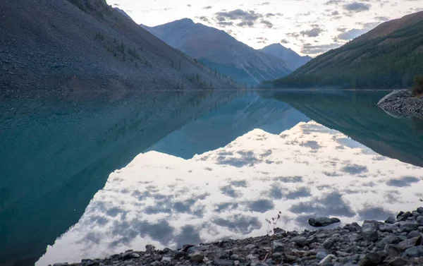 Paisagem Montesa Lago Shavlinsky República Altai — Fotografia de Stock
