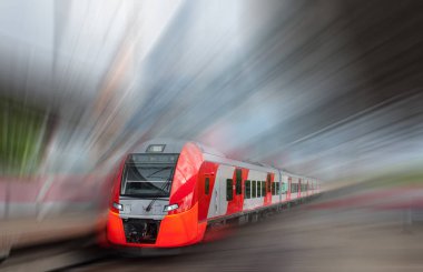Yüksek hızda elektrikli tren atılıyor