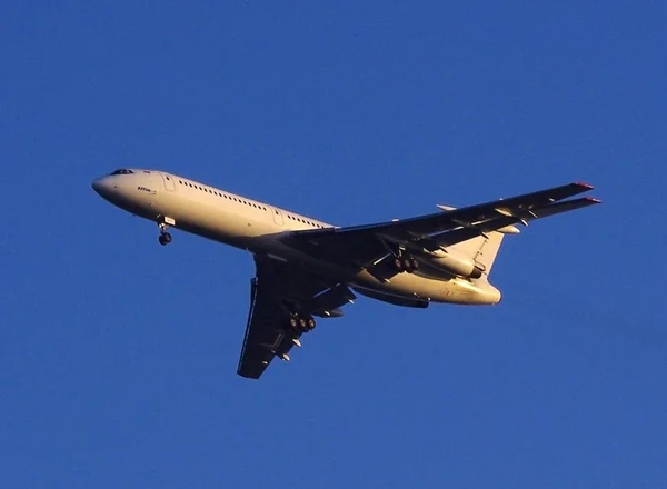 Vnukovo Región Moscú Rusia Octubre 2010 Tupolev 154M Aterrizando Aeropuerto — Foto de Stock