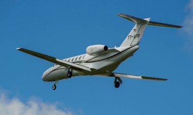 Sheremetyevo, Moscow Region, Rusya Federasyonu - 28 Haziran 2017: Cessna 525a Citationjet Cj2 + Sheremetyevo Uluslararası Havaalanı'nda bir iniş yapar.