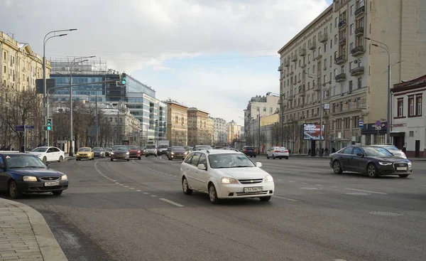 Março 2018 Moscou Rússia Tráfego Carros Anel Jardim Moscou — Fotografia de Stock