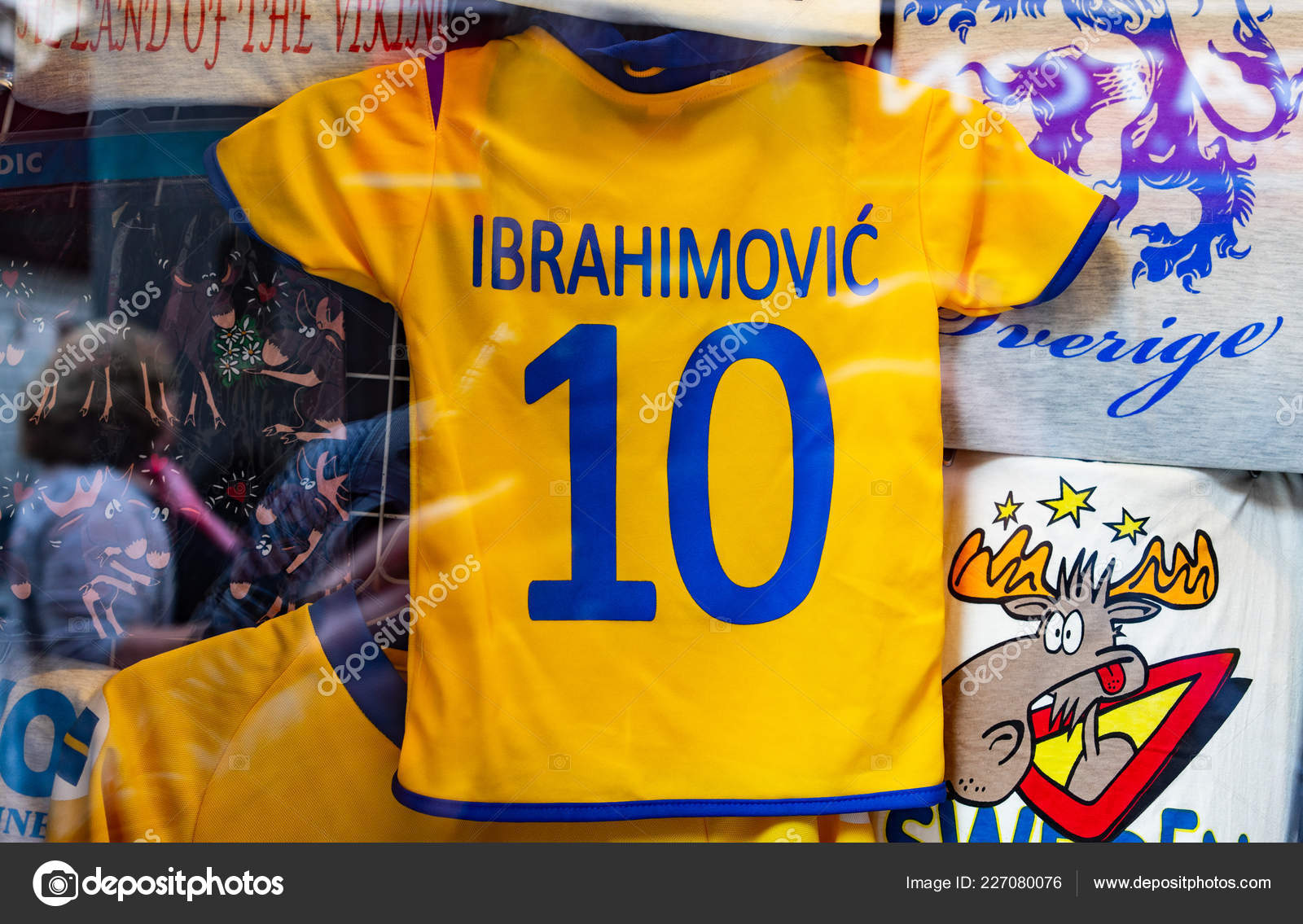ibrahimovic sweden jersey
