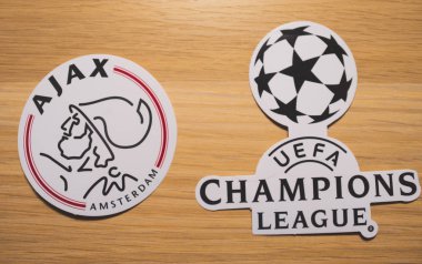 15 Aralık 2018. Nyon İsviçre. Logo futbol kulübü Ajax Amsterdam ve Uefa Şampiyonlar Ligi.