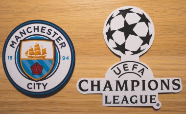 15 Aralık 2018. Nyon İsviçre. Lig takımlarından Manchester City FC'in logo ve Uefa Şampiyonlar Ligi.