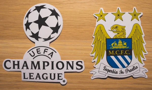 15 Aralık 2018. Nyon İsviçre. Lig takımlarından Manchester City FC'in logo ve Uefa Şampiyonlar Ligi.