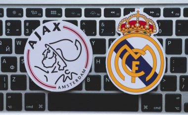 17 Aralık 2018. Nyon, İsviçre. Uefa Şampiyonlar Ligi katılımcıların 1/8 Final Amblemler sezon 2018/2019 Ajax Amsterdam ve Real Madrid CF bilgisayar klavye.