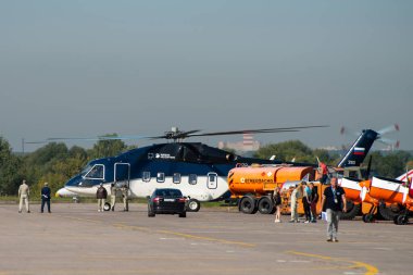 30 Ağustos 2019. Zhukovsky, Rusya. Uluslararası Havacılık ve Uzay Salonu MAKS 2019 'da Rus orta-amaçlı Mil Mi-38 helikopteri..