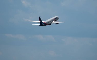 2 Temmuz 2019, Moskova, Rusya. Uçak Boeing 767-300 Azur Hava Yolları Moskova 'daki Vnukovo havaalanında..