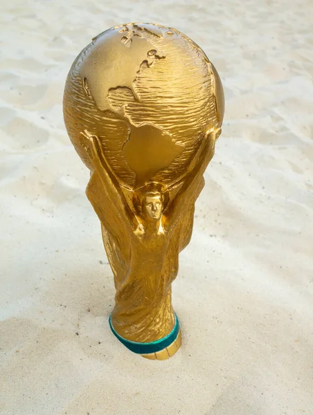 2019 카타르 Fifa 월드컵 트로피가 올려졌다 Fifa 월드컵 2022는 카타르에서 — 스톡 사진