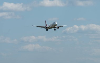 2 Temmuz 2019, Moskova, Rusya. Airplane Airbus A321-200 Türk Hava Yolları Moskova 'daki Vnukovo havaalanında.