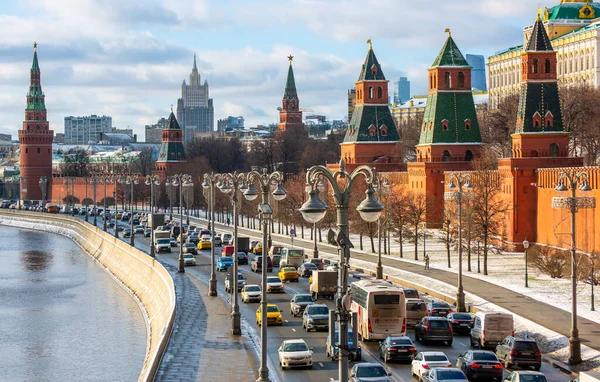 February 2020 Moscow Russia Traffic Jam Kremlin Embankment Moscow — Stock Photo, Image