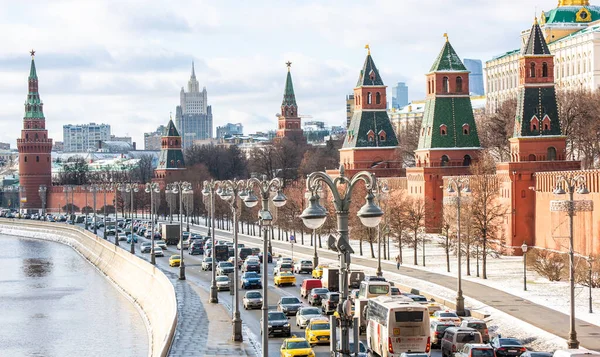February 2020 Moscow Russia Traffic Jam Kremlin Embankment Moscow — Stock Photo, Image