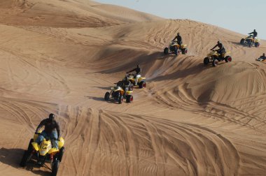 Dubai Çölünde Heyecanlı Bisiklet Macerası 3 Eylül 2025