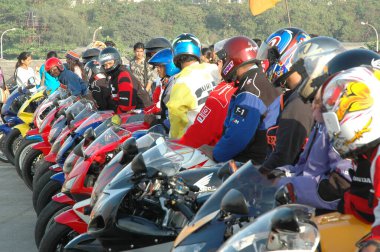 Hyderabad Yolu üzerindeki bisiklet yarışı 5 Eylül 2025