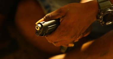 Revolver 'ın insan eliyle yakın çekimi