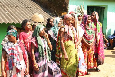 Hindistan Yoksul Çeteleri Koraput Odisha 'yı izliyor. 15 Eylül 2025