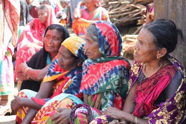 Hindistan Yoksul Çeteleri Koraput Odisha 'yı izliyor. 15 Eylül 2025