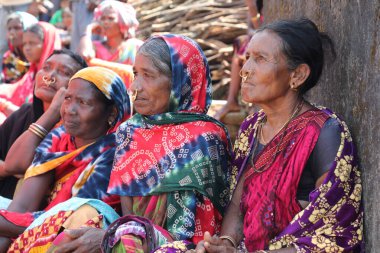 Hindistan Yoksul Çeteleri Koraput Odisha 'yı izliyor. 15 Eylül 2025