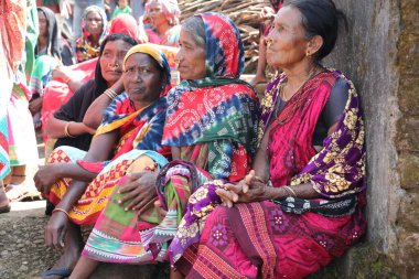 Hindistan Yoksul Çeteleri Koraput Odisha 'yı izliyor. 15 Eylül 2025