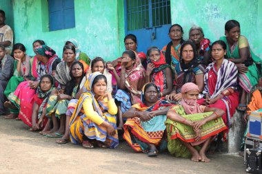 Hindistan Yoksul Çeteleri Koraput Odisha 'yı izliyor. 15 Eylül 2025