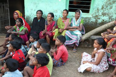 Hindistan Yoksul Çeteleri Koraput Odisha 'yı izliyor. 15 Eylül 2025