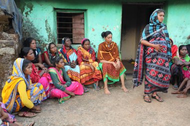 Hindistan Yoksul Çeteleri Koraput Odisha 'yı izliyor. 15 Eylül 2025