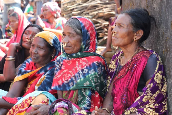 Hindistan Yoksul Çeteleri Koraput Odisha 'yı izliyor. 15 Eylül 2025