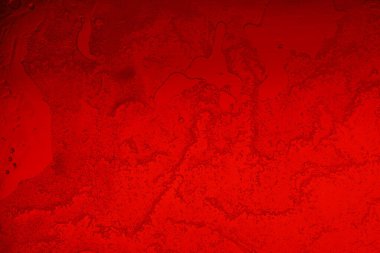 Kırmızı Cam Yüzeyde Canlı Yağ Kabarcıkları