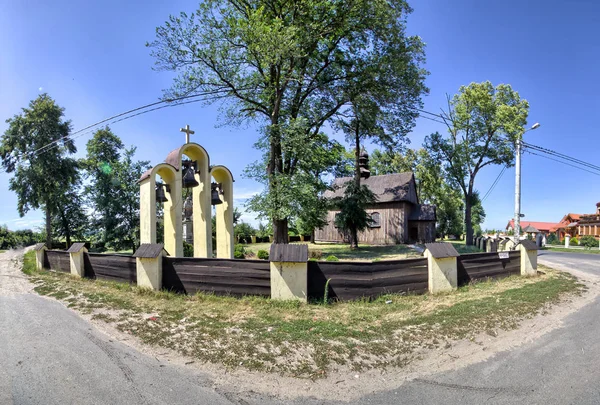 Staré Dřevěné Katolický Kostel Mikuláše Tum Polsko — Stock fotografie