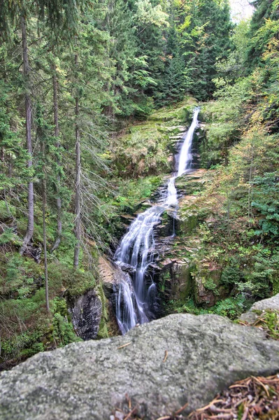 Cachoeira Kamienczyka Szklarska Poreba Montanhas Gigantes Sudetes Polónia — Fotografia de Stock